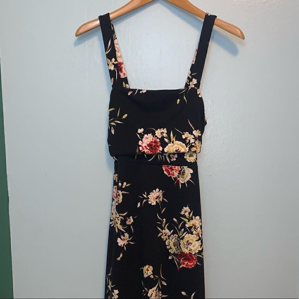 Fourteenth Place Floral Maxi Dress Small